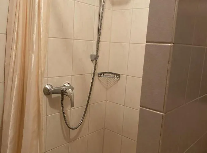 Gruene Au Hasselroth